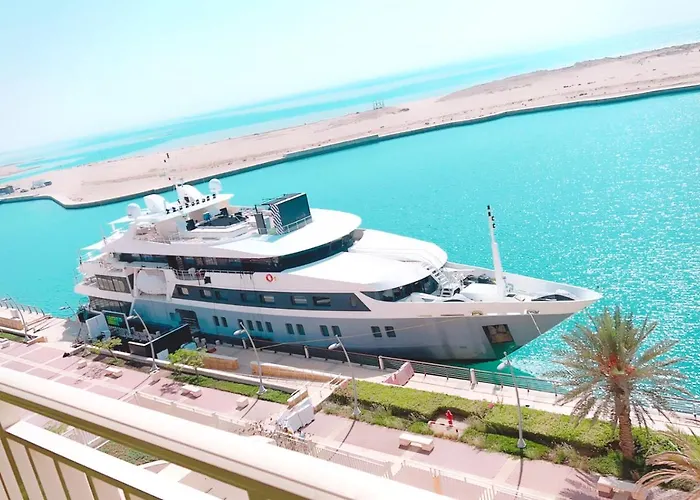 رويال مارينا بانوراما ثلاث غرف علي البحر مباشر عوائل فقط