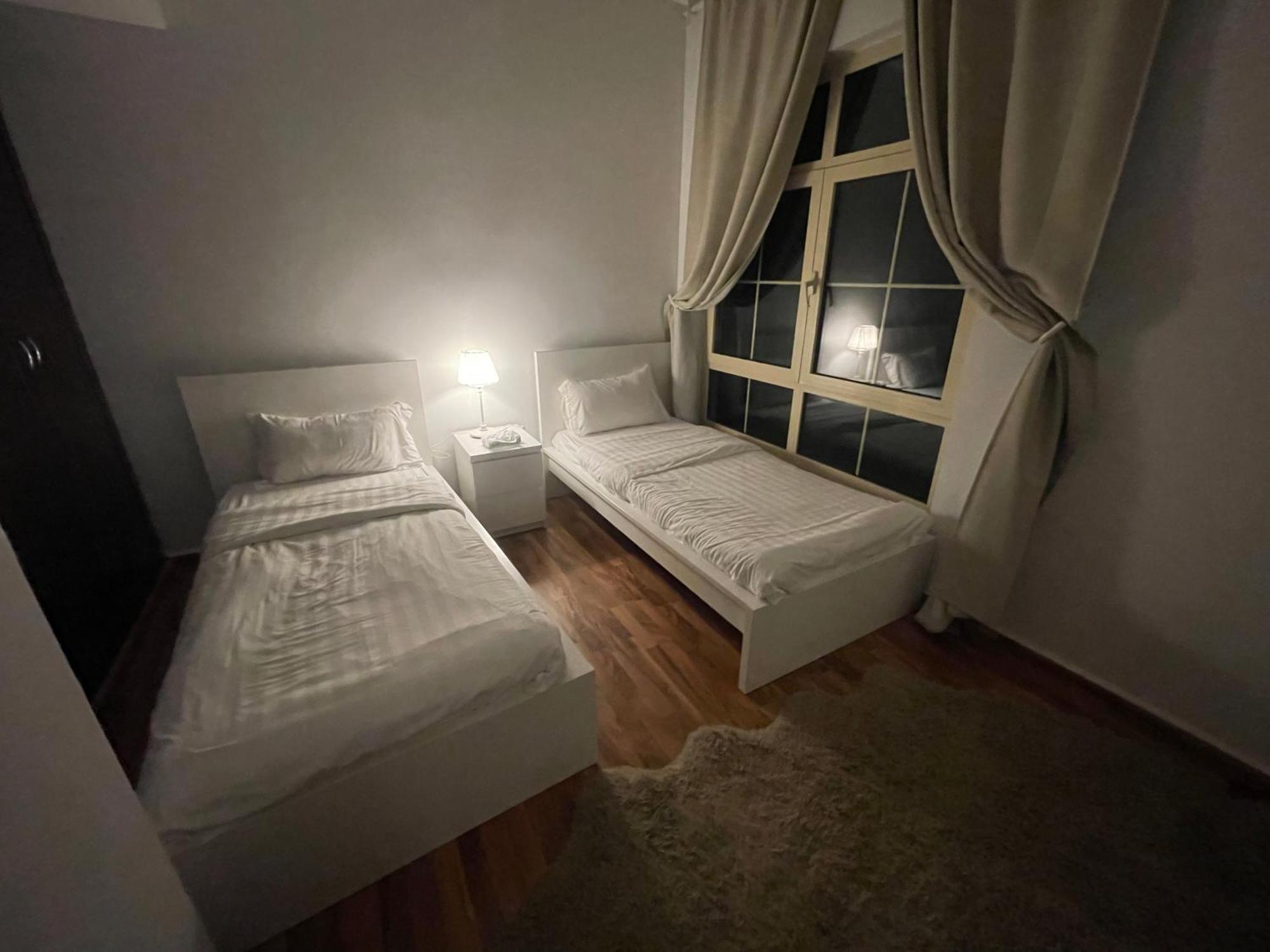 رويال مارينا بانوراما ثلاث غرف علي البحر مباشر عوائل فقط Apartment *