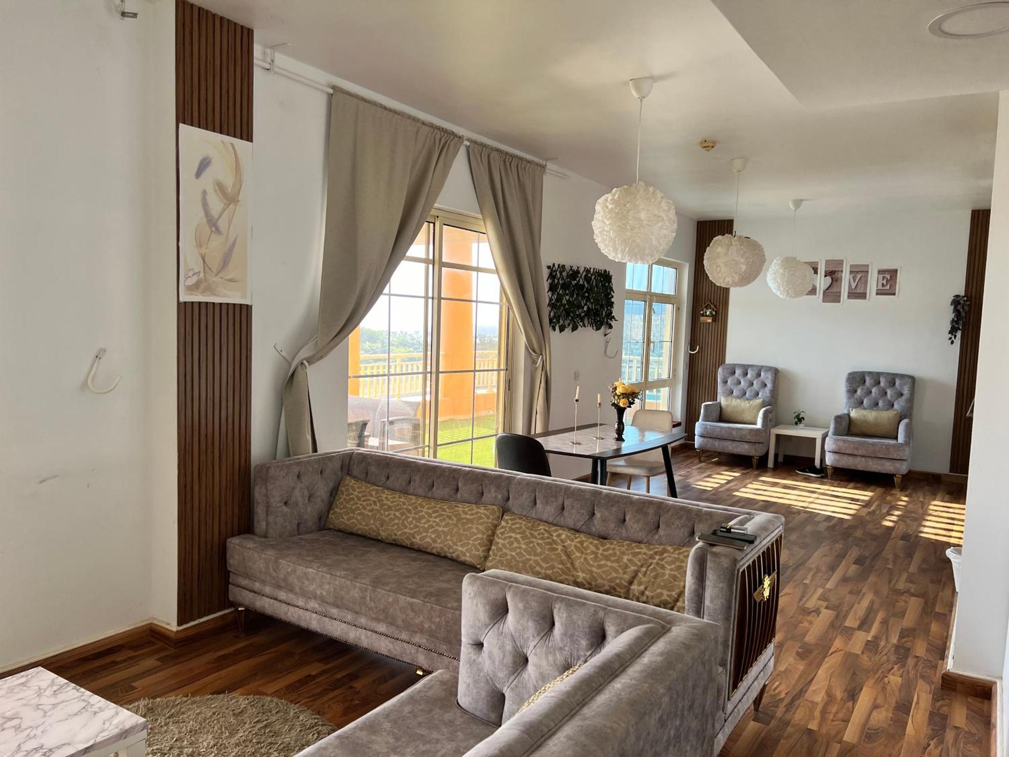 Apartment رويال مارينا بانوراما ثلاث غرف علي البحر مباشر عوائل فقط